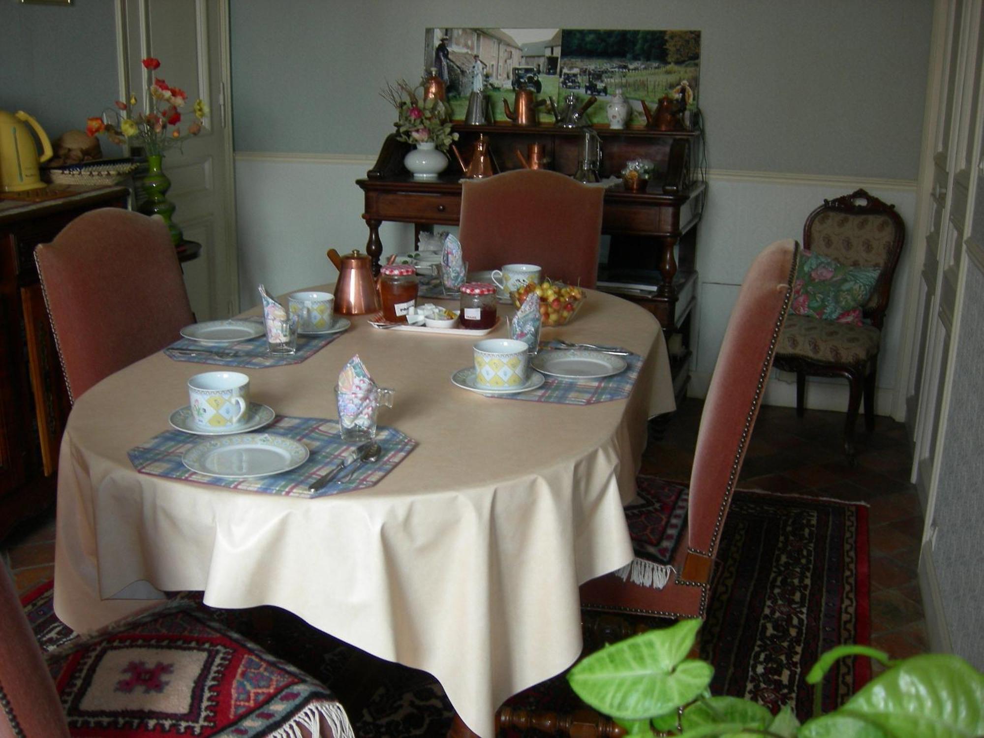 La Ferme Rose Bed & Breakfast Cergy Exterior photo